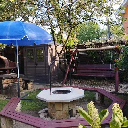 Nora Vendeghaz شقة