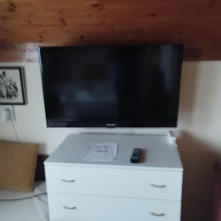 Nora Vendeghaz Apartment