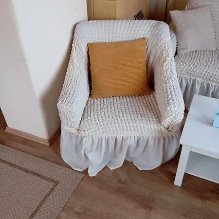 Nora Vendeghaz * Abádszalók