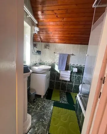 Nora Vendeghaz Abádszalók